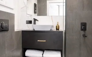 Apartament 3 camere in vila cu 150 mp curte, cartier Andrei Muresanu! - Poză 11