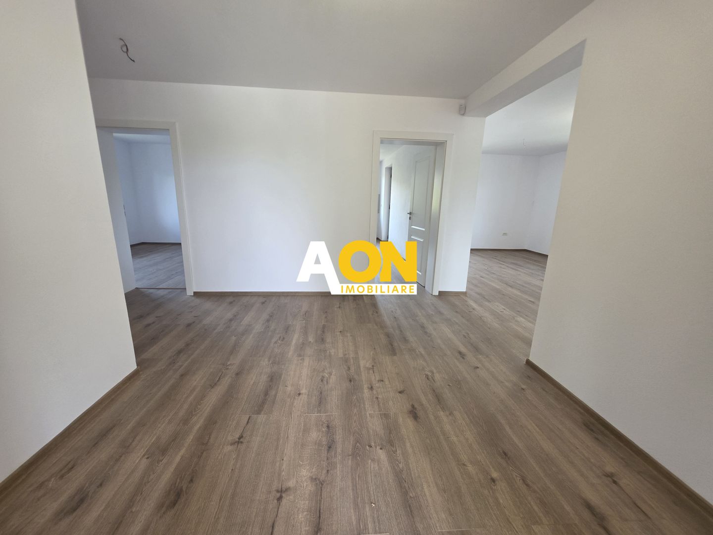 Super Oferta! Casa Individuala 4 Camere, 2 Bai, 700mp Teren - Poză 2