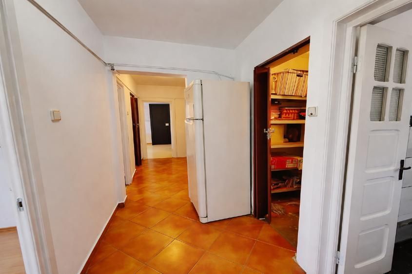 De inchiriat Apartament 3 camere,sect 4 București zona Tineretului - Poză 1