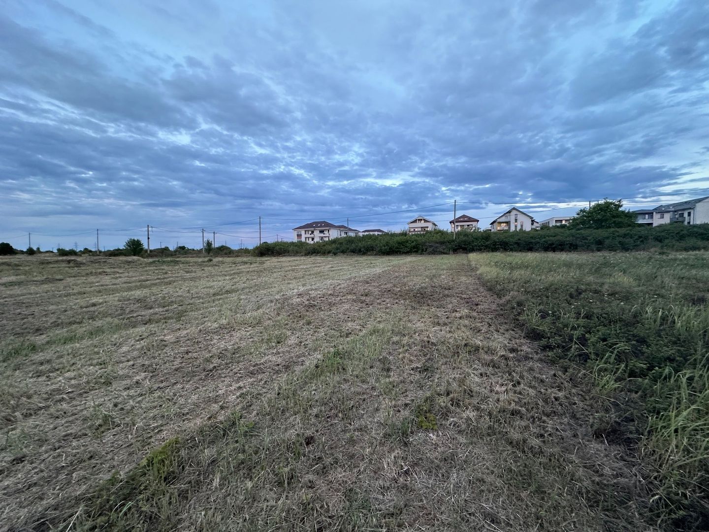 Teren de casa  zona Móricz Zsigmond cu front la Bld Tutea - Poză 1