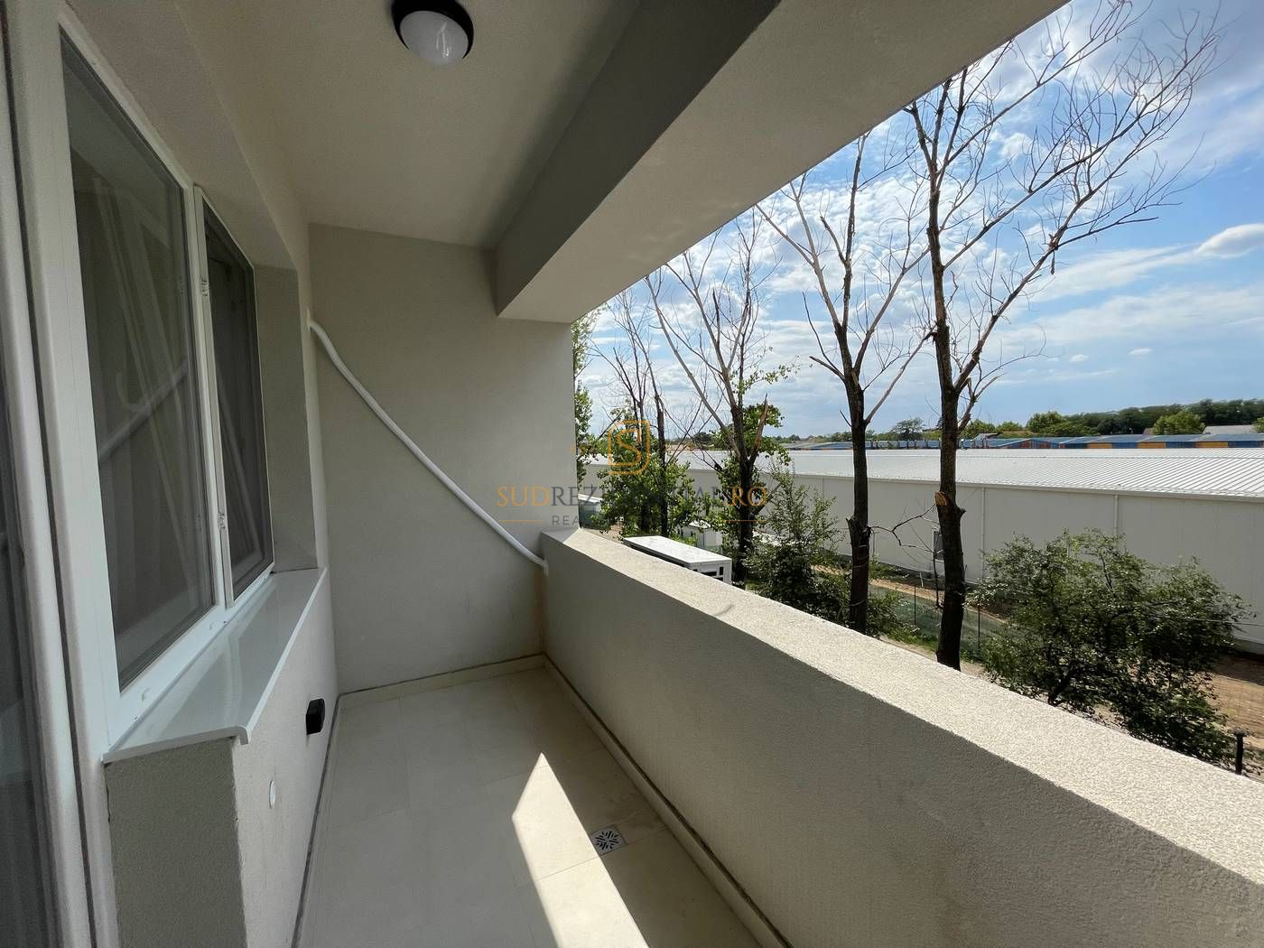 Inchiriere apartament modern cu 2 camere, etaj 2, Sector 4, Luica - Poză 12