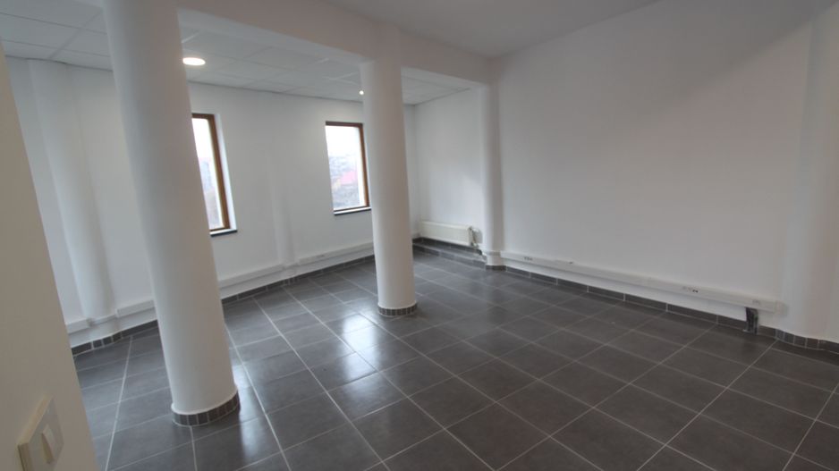 Spatiu birouri E+M - 205mp - zona L. Rebreanu - Poză 6