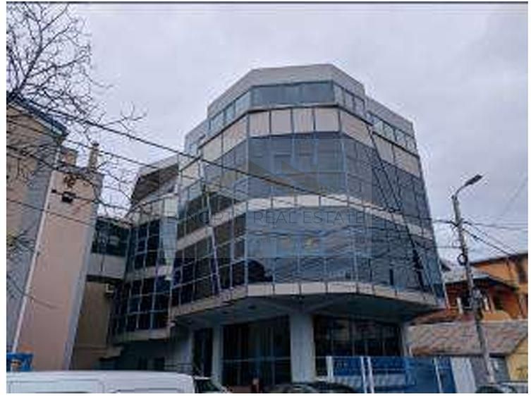 Clădiri de birouri de închiriat Sector 4 – 1.100 mp, vizibilitate stradală - Poză 1