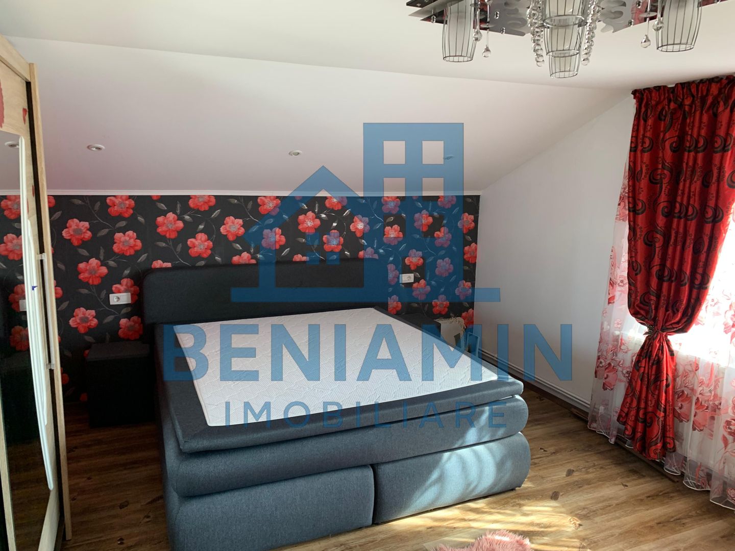 Casă spațioasă P+M de vânzare cartier Bordei - Poză 5