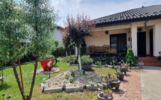 Parter cu structură pentru etaj, curte amenajată și organizare impeca - Poză 49