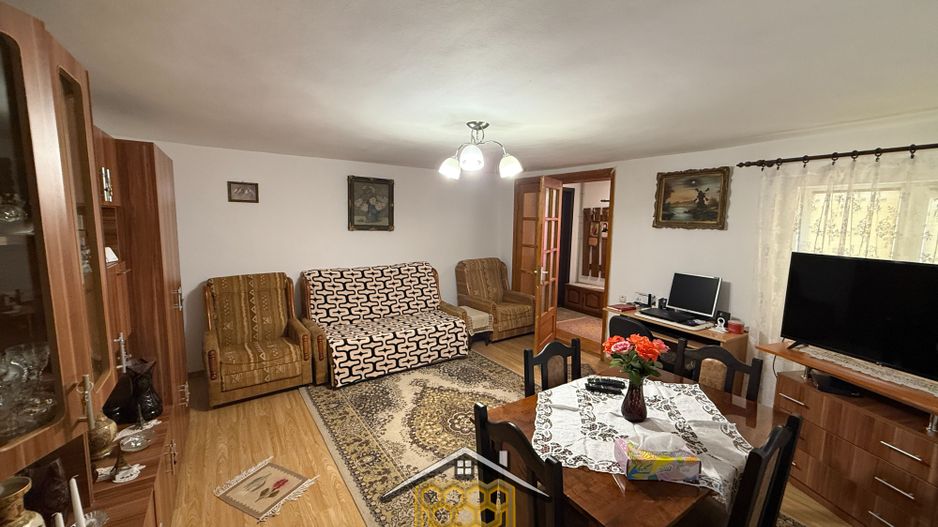 Casa individuala P+ Pod +Beci in sat Robanesti, 10 minute de Craiova - Poză 3