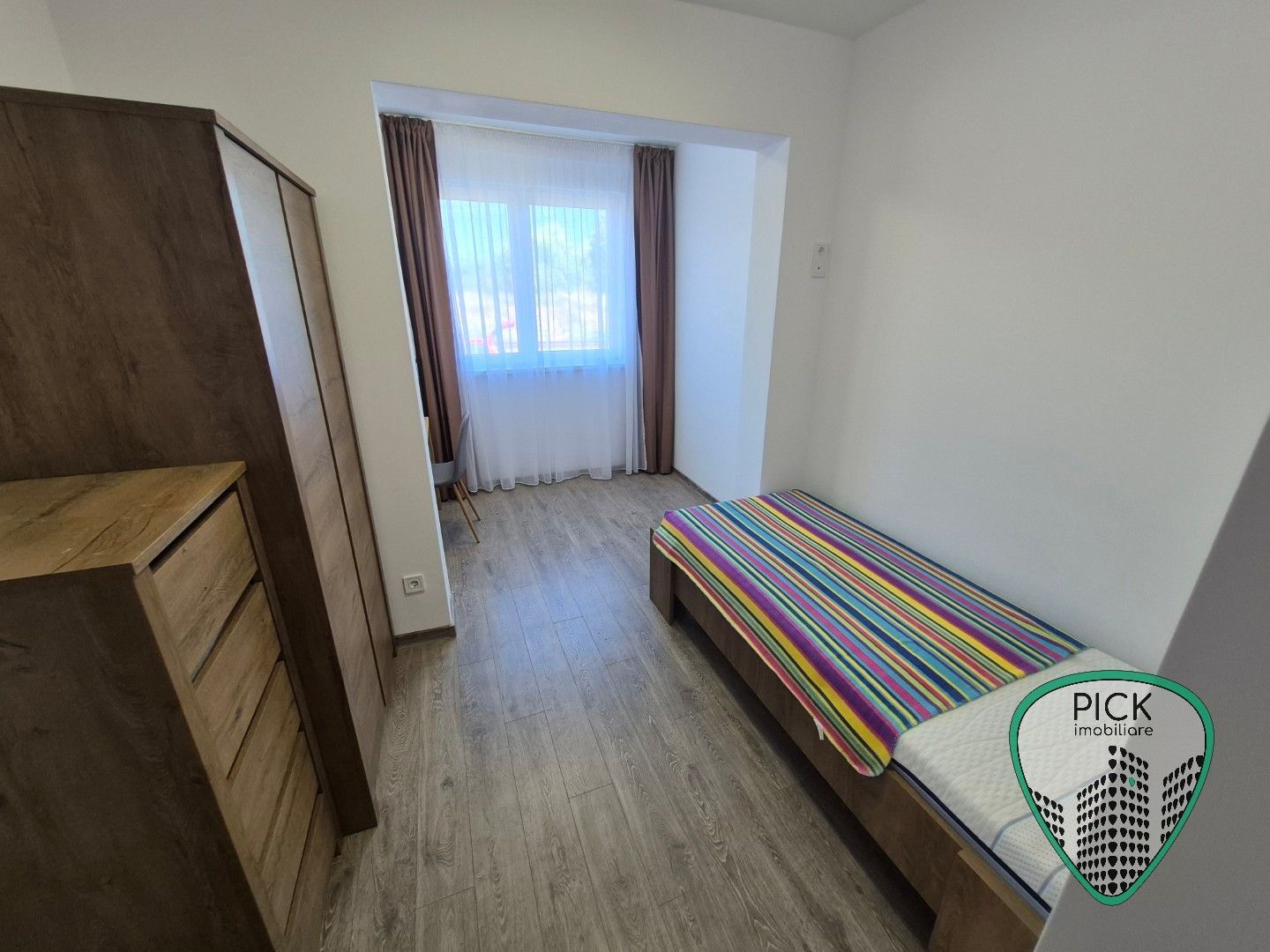P 4244 - Apartamente de închiriat Zona 7 Noiembrie - Poză 3