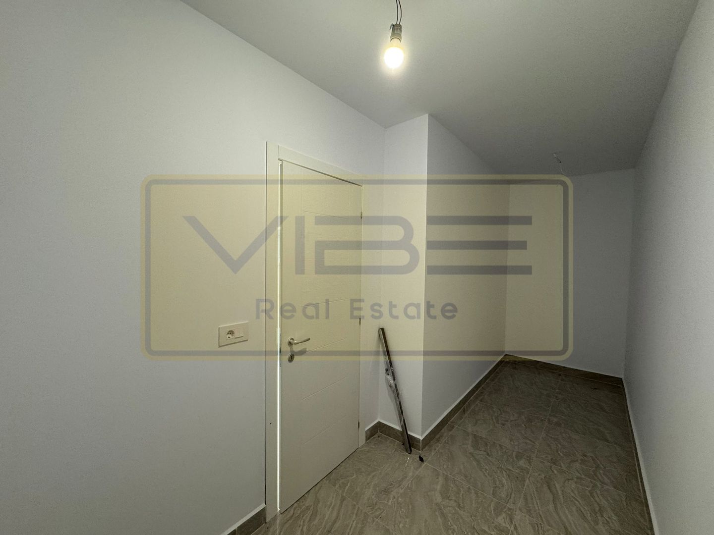 Spatiu office / comercial Valea Lupului - Strada Garoafei - Poză 15