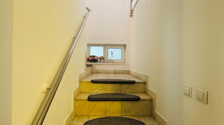 Casa P+E cu teren ULTRACENTRAL - Poză 5