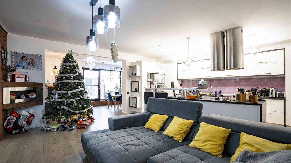 Vila 4 dormitoare garaj Ultracentral - Poză 3