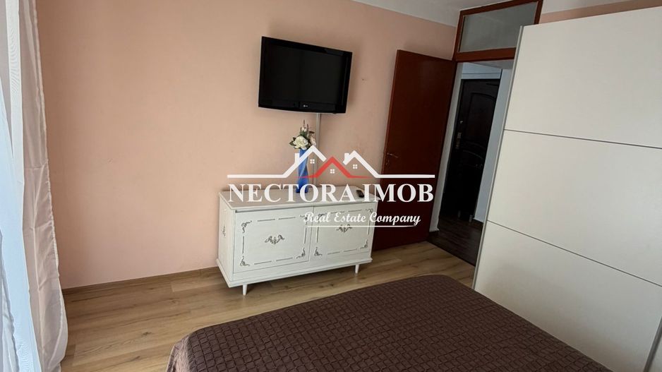NECTORA IMOB-Apartament 3 camere, Str. Sf. Apostol Andrei, Etaj 2,65mp - Poză 11