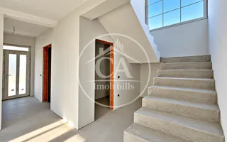 Casă de vânzare P+E cu 4 camere în zona Nufărul, Oradea - Poză 13