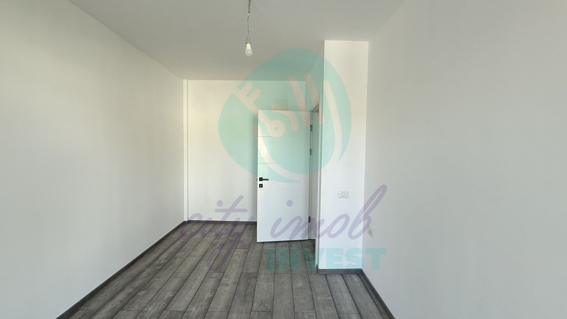 Apartament cu LIFT IN INTERIOR si doua terase de 21 mp in total - Poză 12