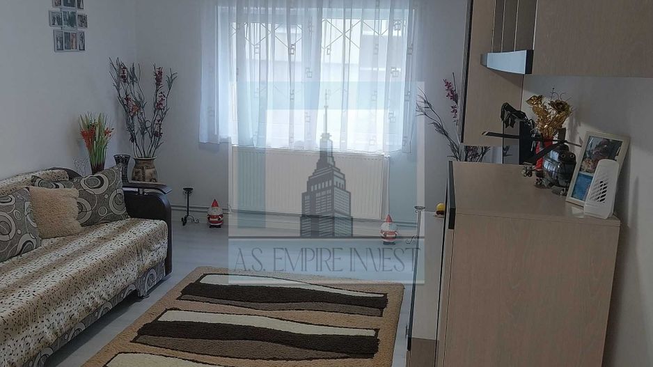 De vânzare apartament cu 2 camere, zona Răcădau - Brașov - Poză 1