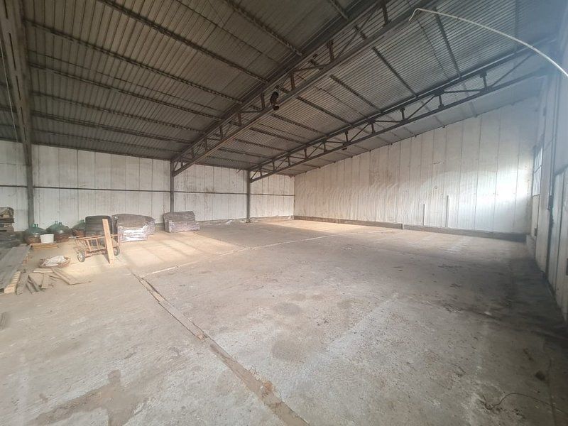 Hala de inchiriat - str Traian - SU 340 mp si teren liber 2000 mp - Poză 4