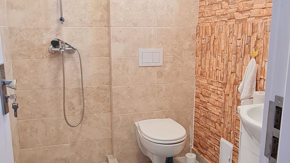 Casa 4 camere mobilata si utilata in Cartier Izvor Tarlungeni Brasov - Poză 7