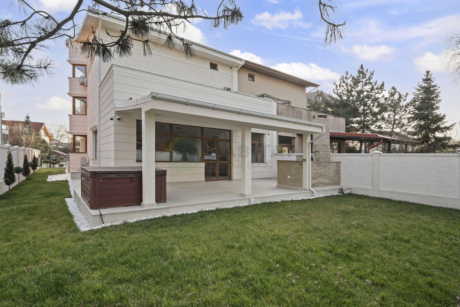 Vilă de lux  | Pipera – 7 camere, 5 băi, 4 terase | 1.500.000 EUR - Poză 10