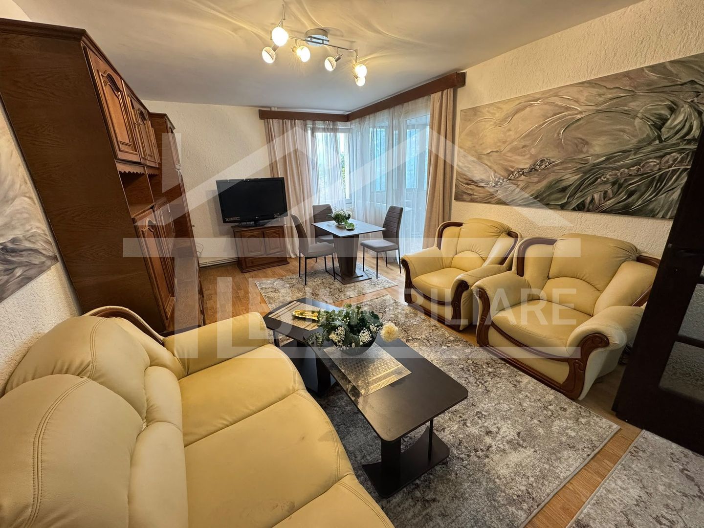 Apartament cu 3 camere, decomandat, 80mp, Zona Ultracentral - Poză 4