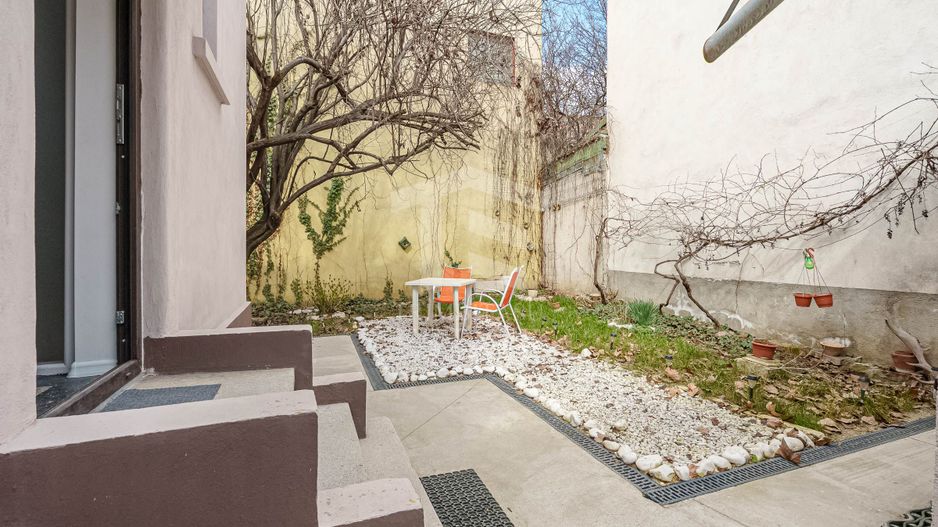 Piata Muncii - Decebal, casa 87 mp totali, 179 mp curte libera, - Poză 11