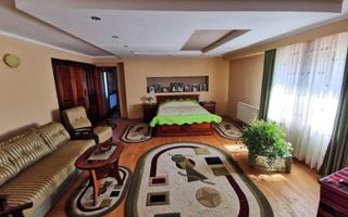 Casa / Vila cu 9 camere Breaza - Poză 9