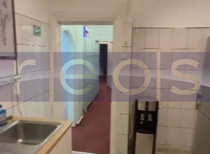 SPATIU 140 MP | 7 CAMERE | PARTER INALT | IDEAL ACTIVITATI COMERCIALE - Poză 2