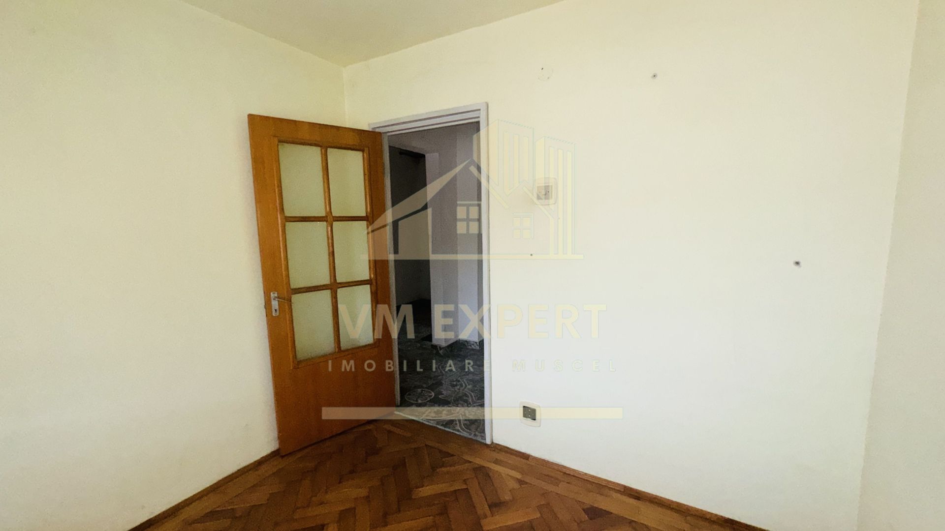 APARTAMENT 3 CAMERE ETAJ 3 CENTRU CAMPULUNG - Poză 18