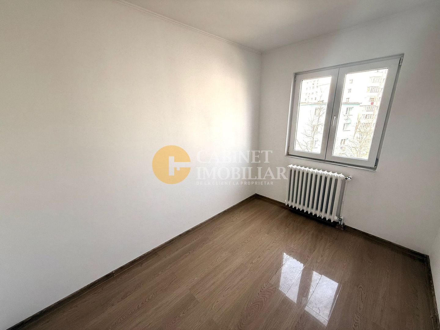 3 CAMERE - RENOVAT COMPLET- ZONA ALEXANDRU CEL BUN/ ROND 28 - Poză 4