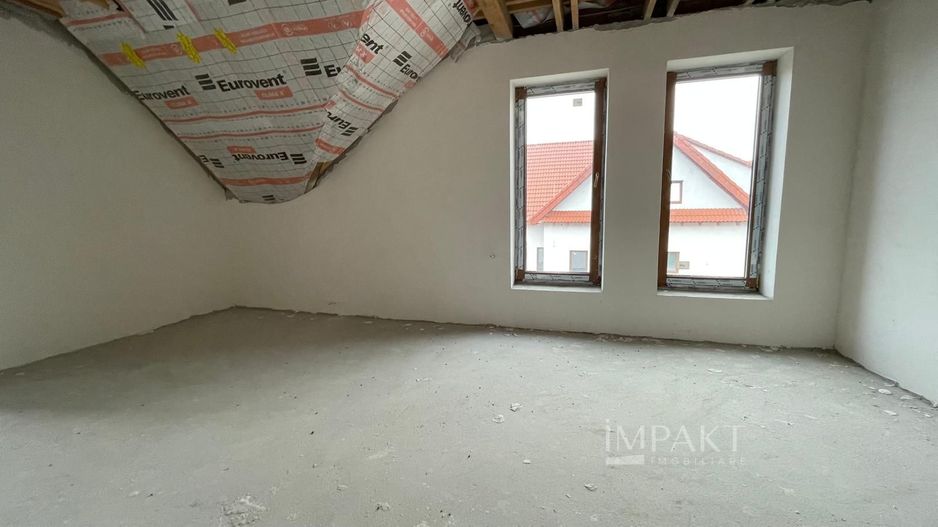 Casa spatioasa cu 1000 mp teren in Aiton - Poză 13