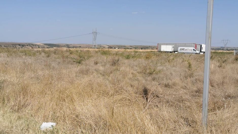 Teren extravilan arabil | Intrare in Pielesti | Zona Peugeot - Poză 3