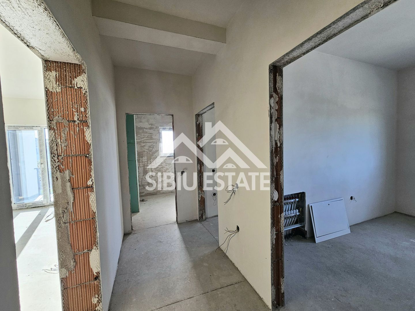 Apartament 2 camere clasic etaj 1 - Poză 13