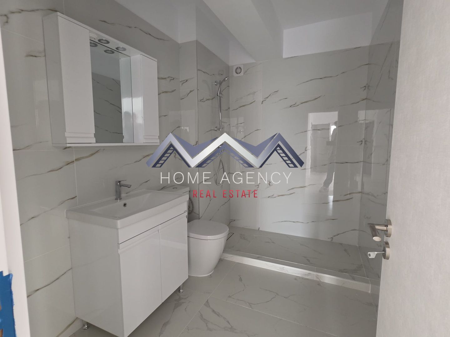 Apartament 3 camere Otopeni central - Poză 8