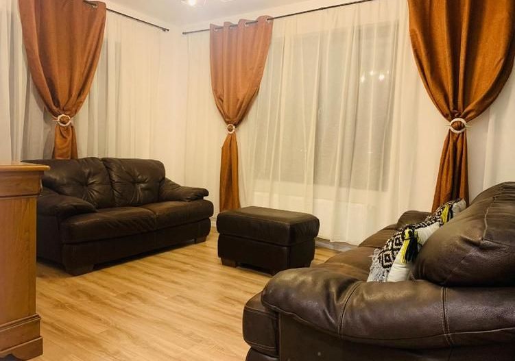 Apartament cosy 3 camere, preț avantajos, aproape de metrou - Poză 2