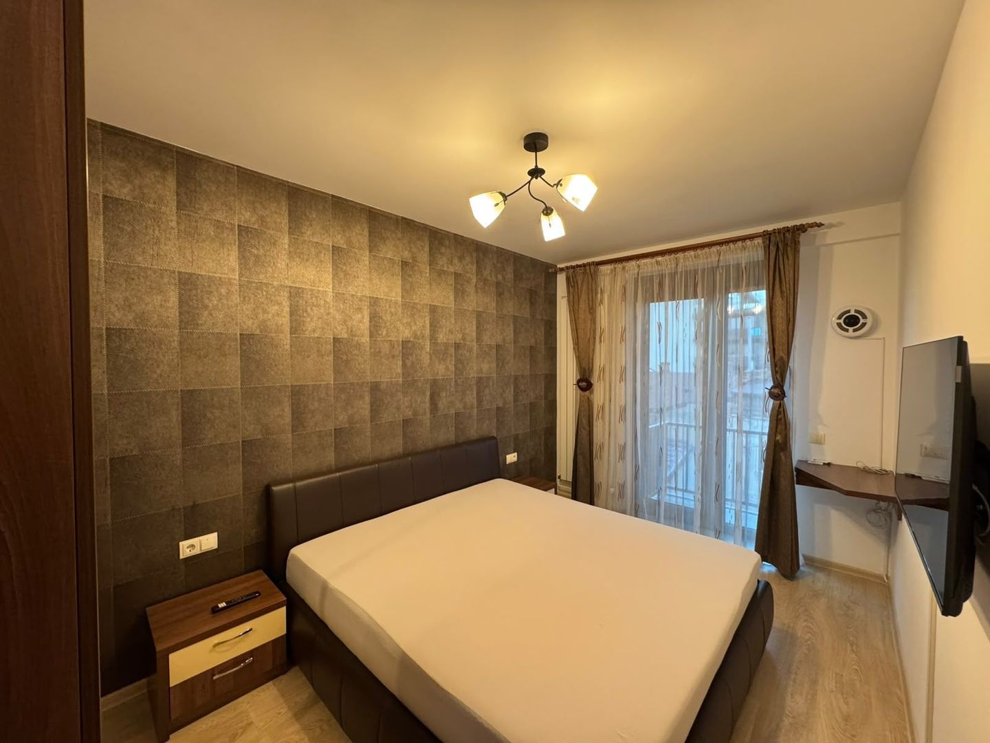 2 Camere Piata Unirii cu Parcare și Boxa Bloc Nou - Poză 1