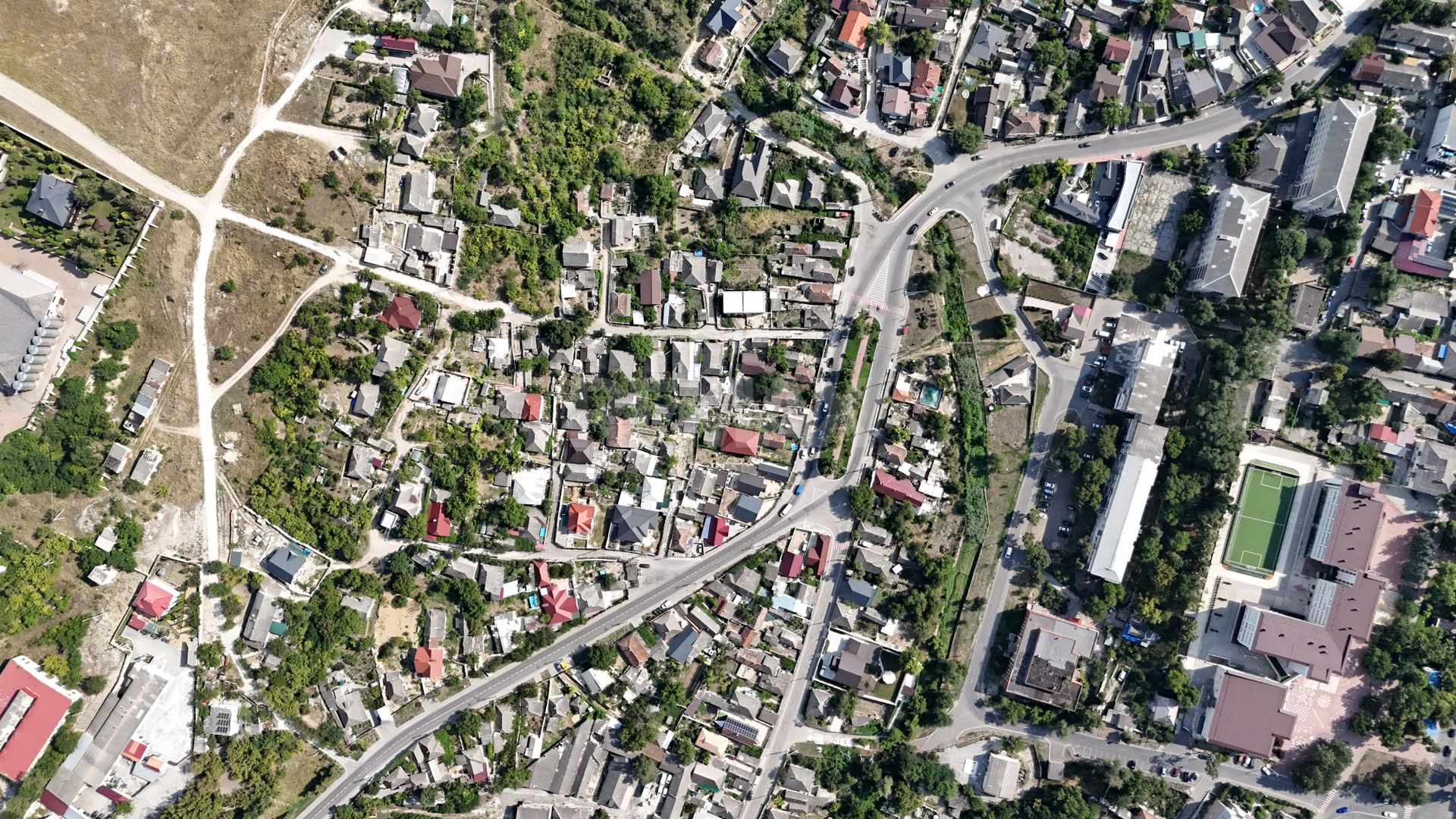 🏡 Teren pentru construcții în centrul orașului Orhei – Strada Eliberării 90 - Poză 7