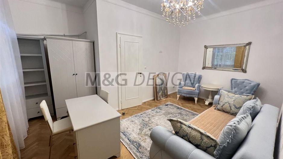 Apartament  deosebit amenajat LUX  boxa curte acces auto CENTRAL - Poză 22