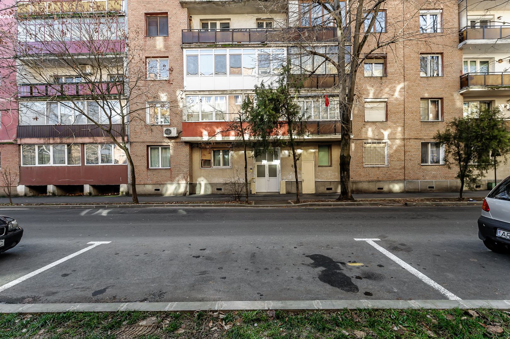 Apartament cu 3 camere etaj 3 zona Miorița, cartier Micalaca - Poză 8