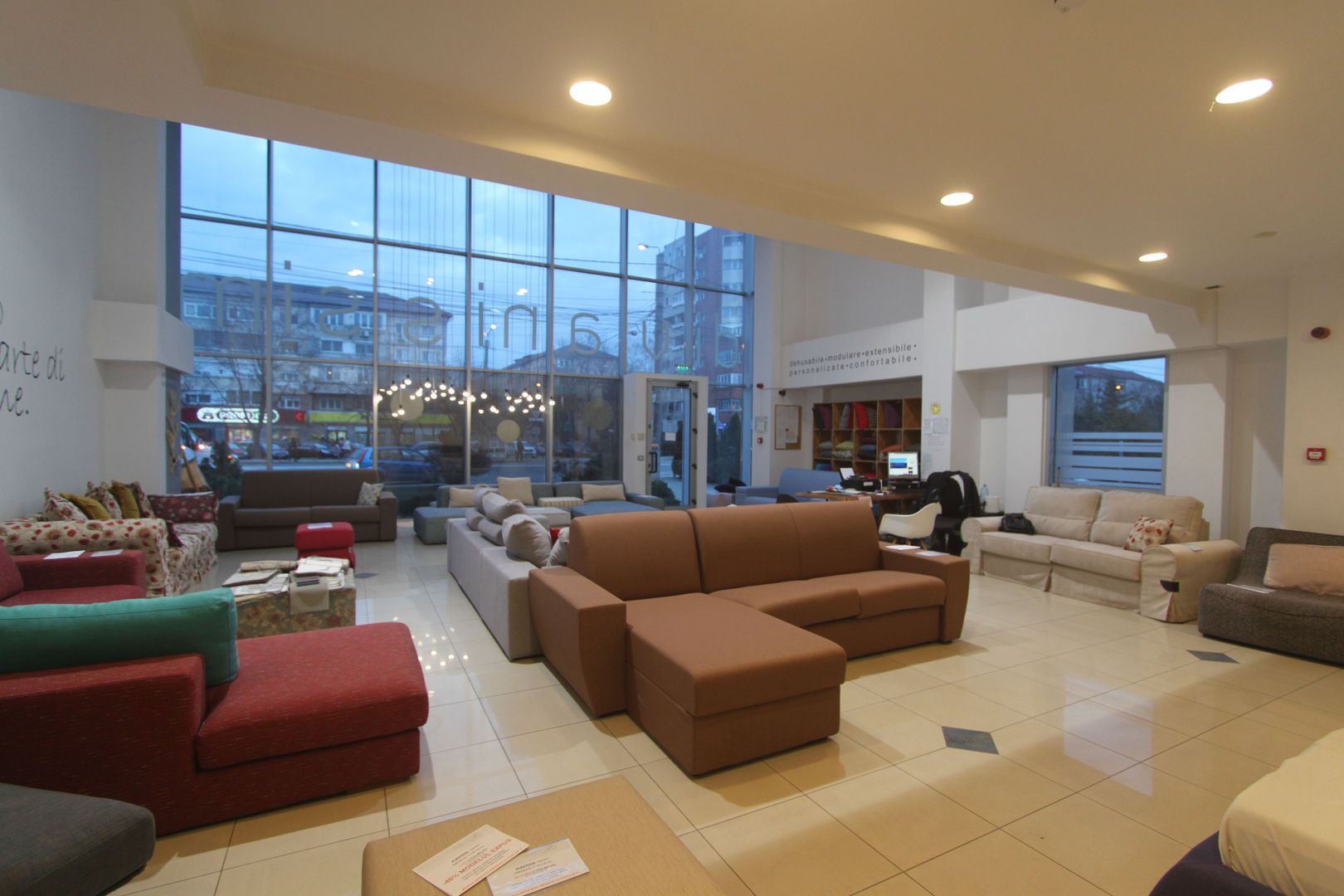 Showroom -150mp-zona de Nord - Poză 7