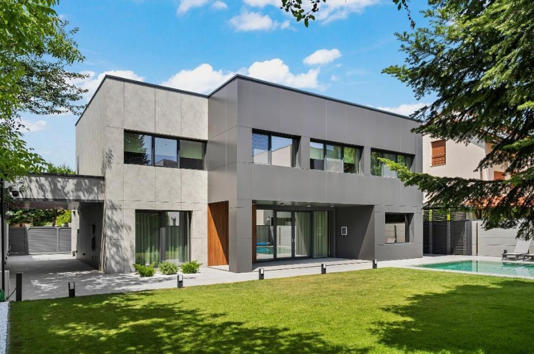 Vila de lux I Piscina I zona linistita in  Iancu Nicolae - Poză 1