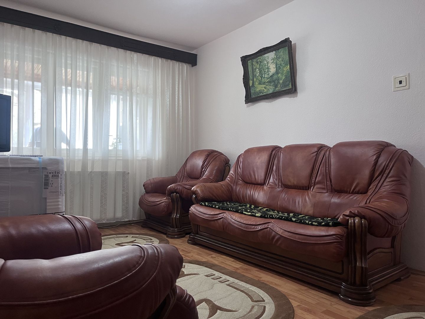 Parter!Vânzare apartament cu 3 camere - Târgoviște! - Poză 2