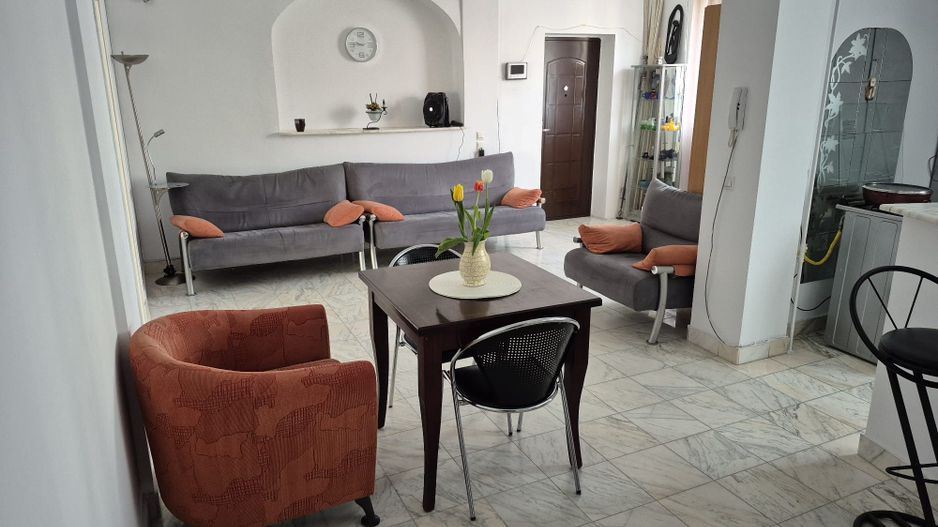 Spațiu 5 camere,vilă elegantă, ideal birouri, 200 mp, Doamna Ghica - Poză 1