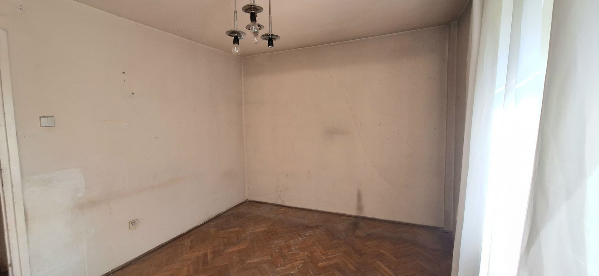Apartament cu 2 camere - Piata Victoriei - Poză 12