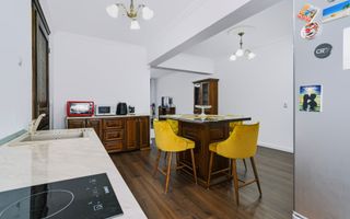 Proprietate Premium cu Teren Generos în Ioșia - Poză 3