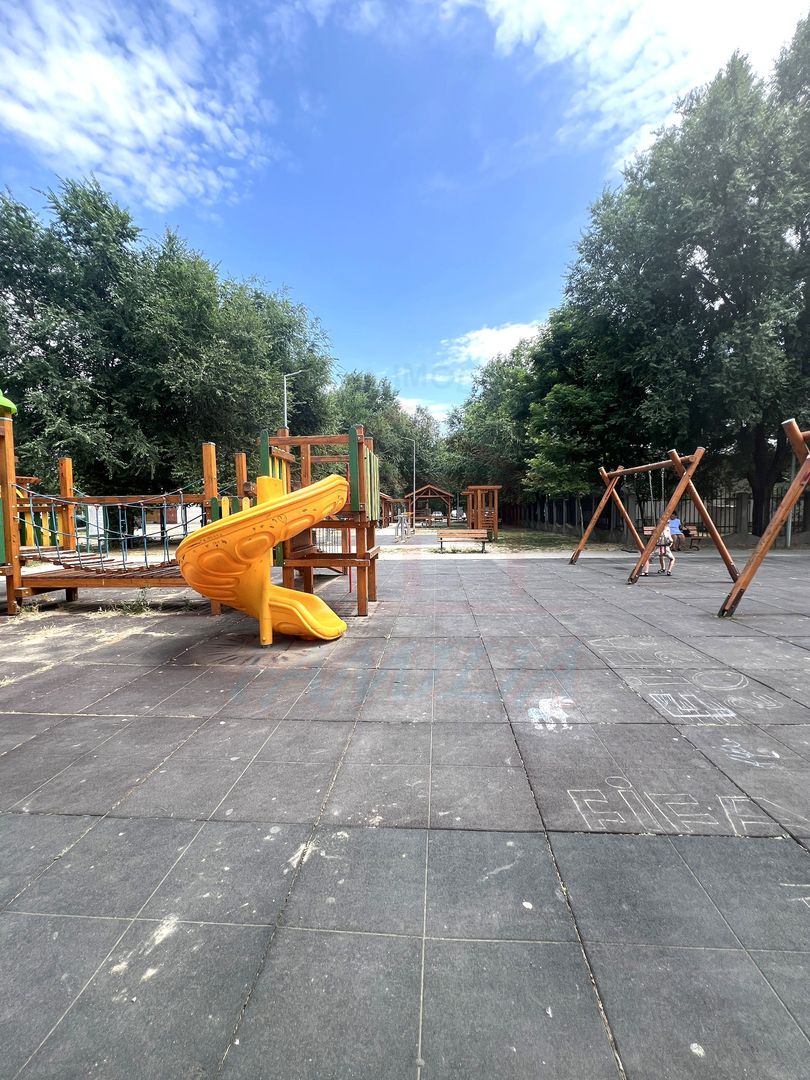 Apartament 4 camere semidecomandate, etaj 2 din 4  – Micro 39, Galați - Poză 11