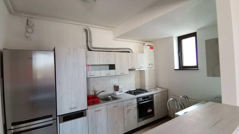 Prima inchiriere- apartament cu 3 camere in zona Prelungirea Ghencea - Poză 12