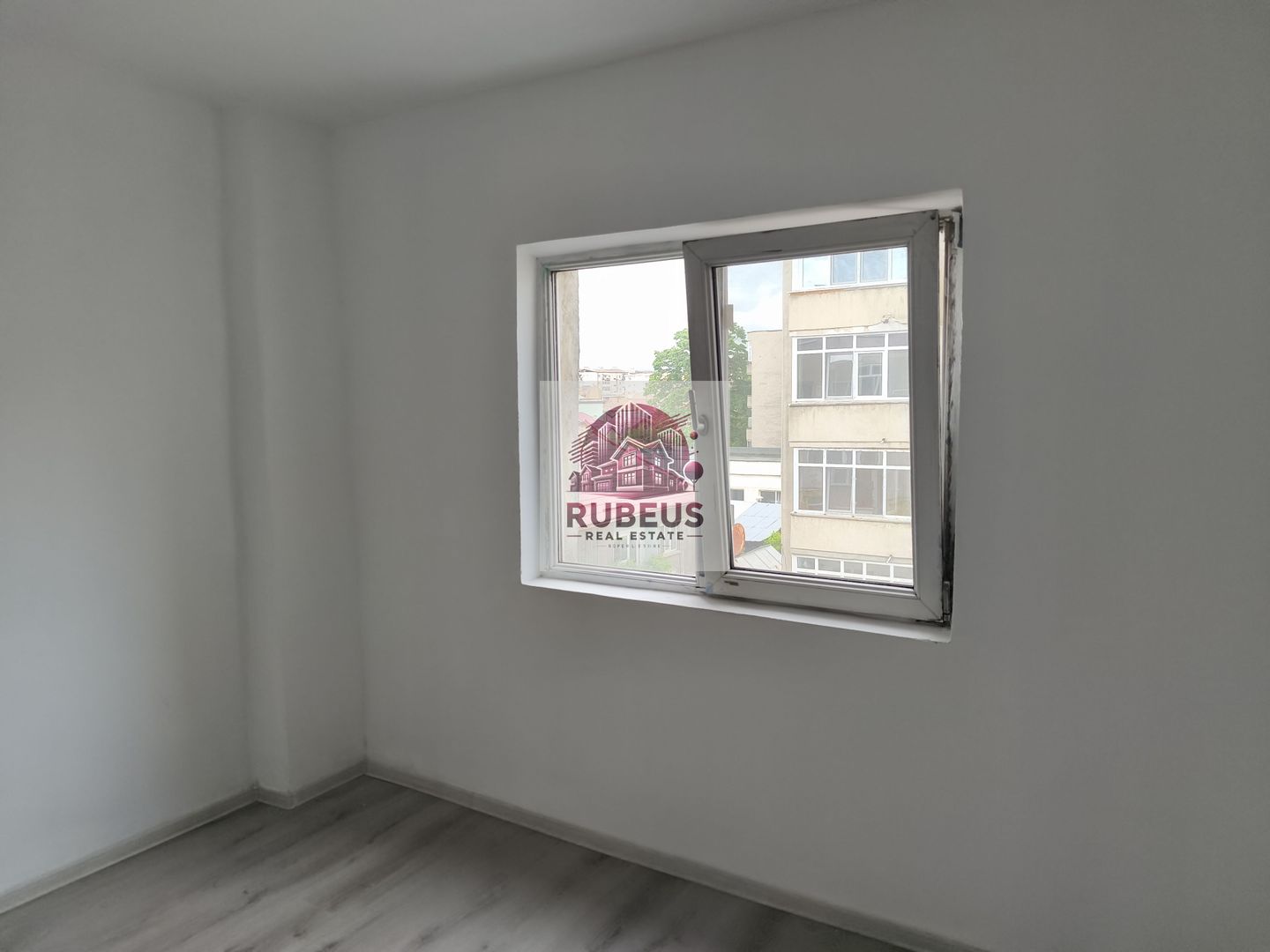Apartament 4 camere, 77 mp, 2 balcoane, etaj 3 – Topolniței - Poză 10