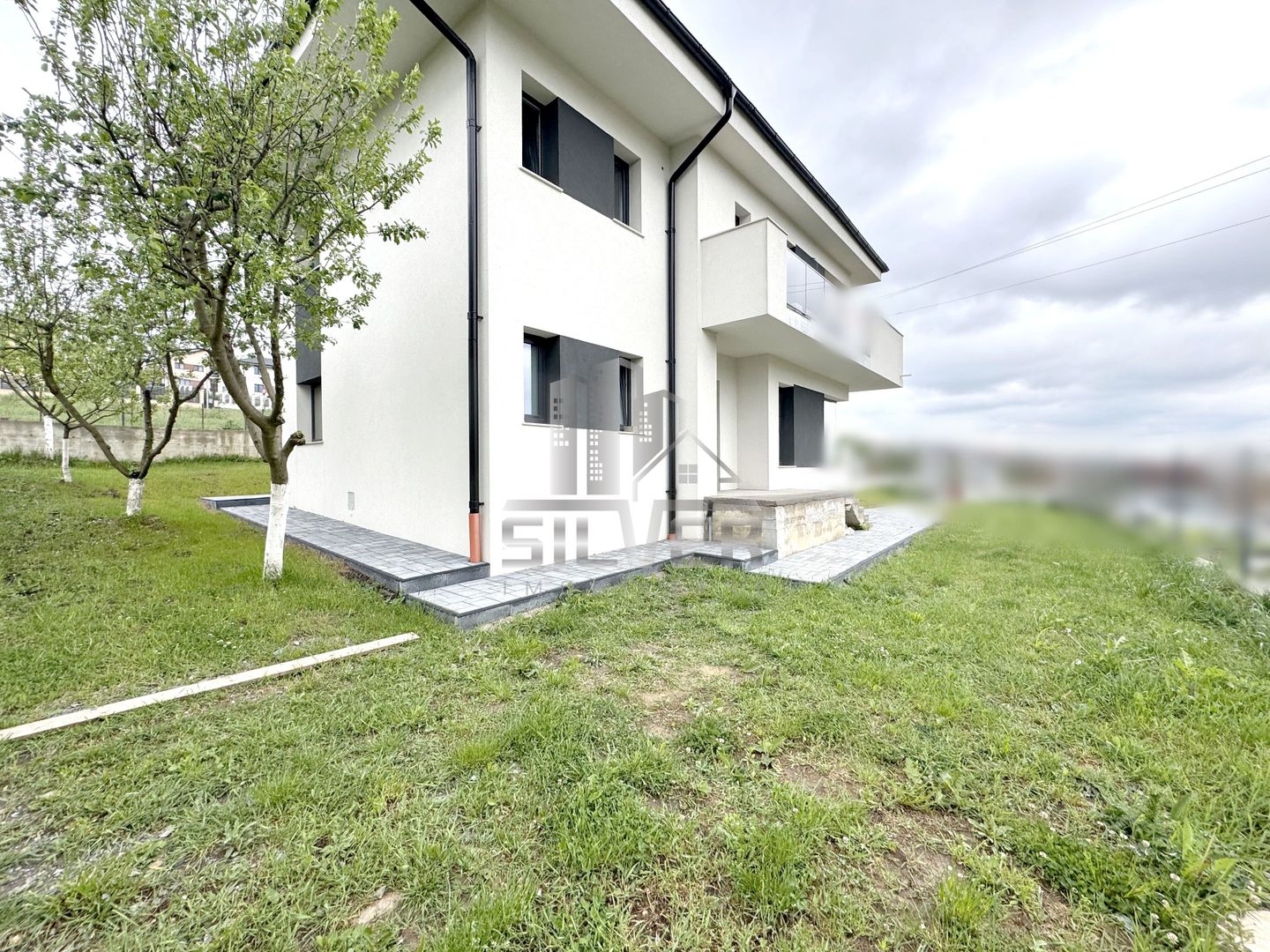 Casa  individuala cu teren de 472 mp in zona centrala. - Poză 1