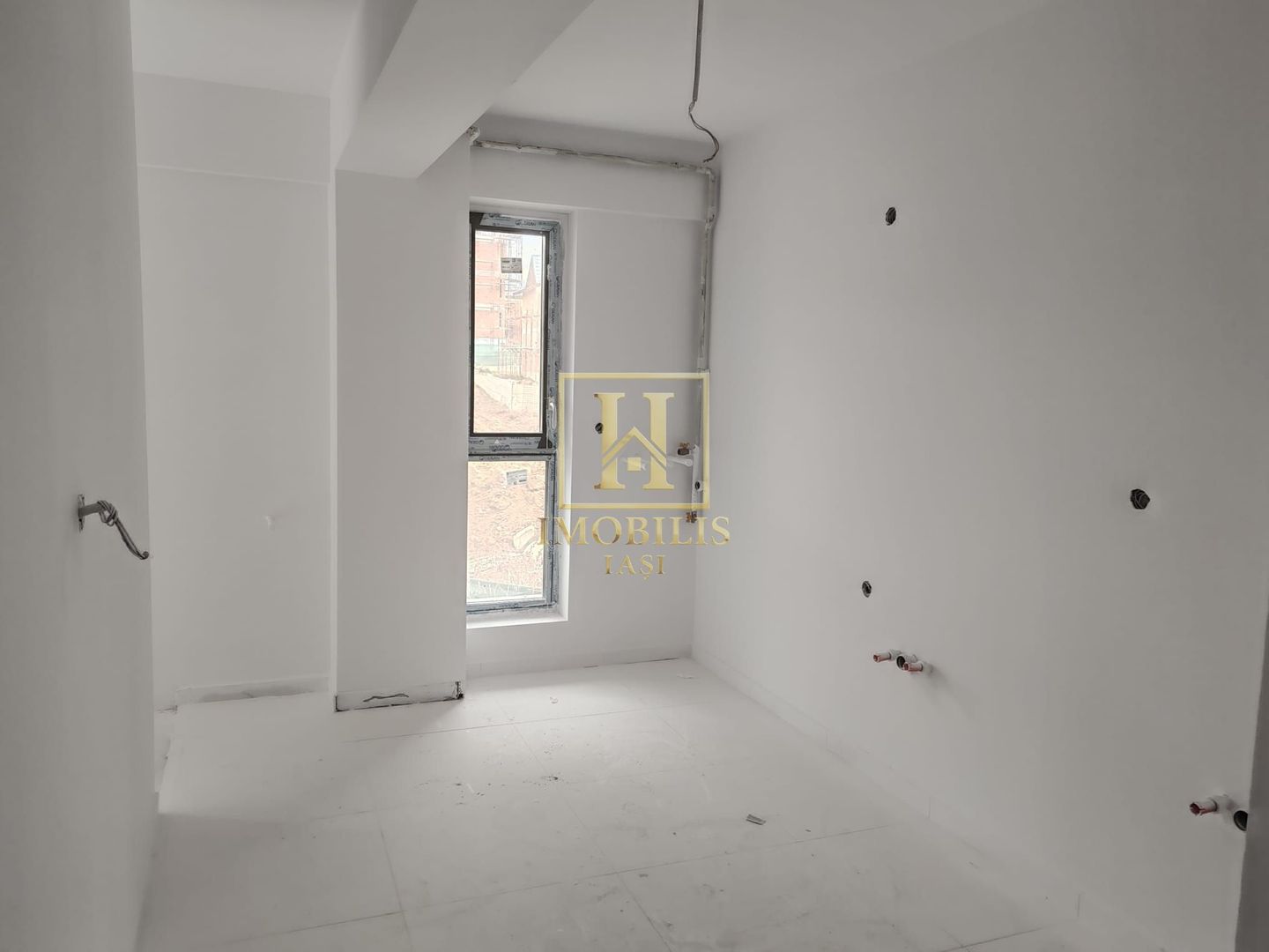 Apartament 2 camere 68 mp Bucium 85000 euro - Poză 1