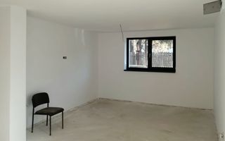 Casa individuala Sacele, 150 mp, 231 mp teren, renovata integral 2025 - Poză 12