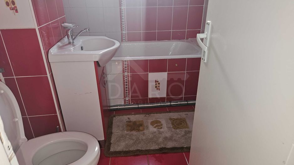 Imobiliare inchiriere apartament 3 camere - Poză 3