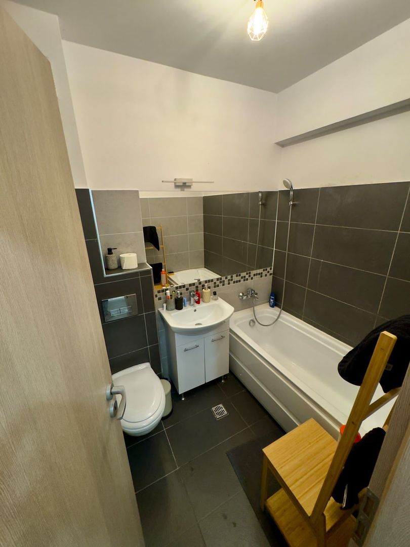 3 camere Semidecomandat | 2 bai | Parcare | Mobilat Utilat | Curte - Poză 13